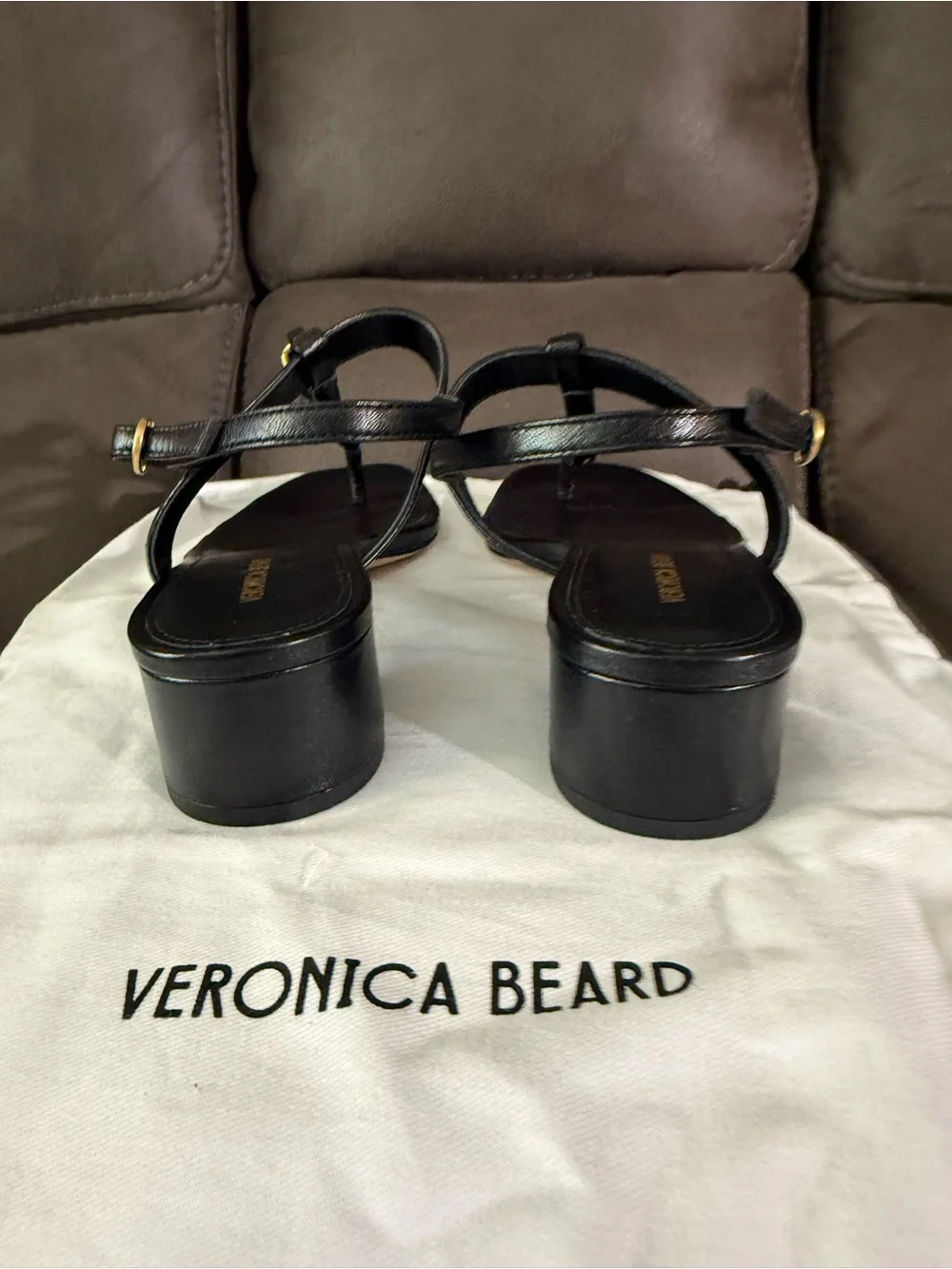 Veronica Beard Black Leather T-Strap Sandals with Gold Chain - Picture 5 of 7